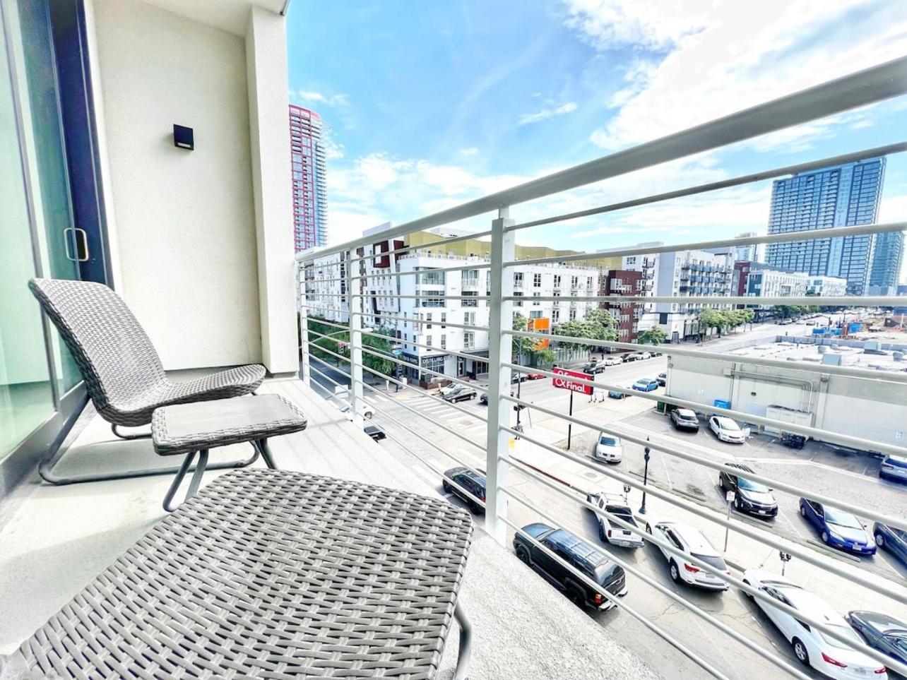 The Executive Getaway Apartment Сан Диего Екстериор снимка